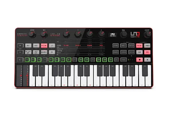 IK Multimedia UNO Synth Pro