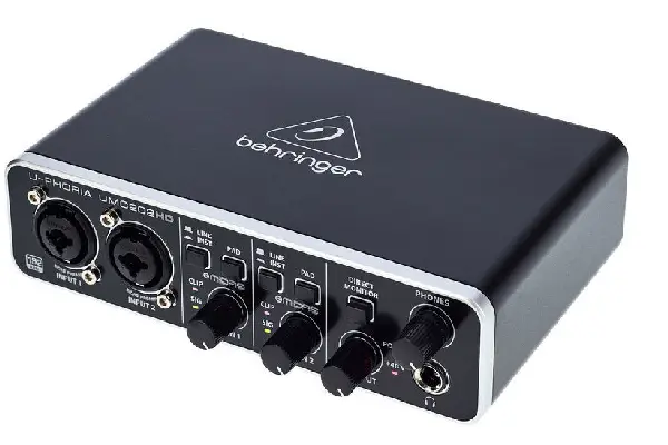 Behringer U-Phoria UMC202HD