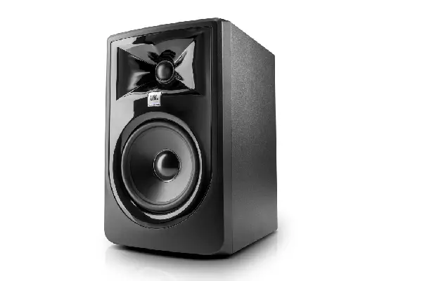 JBL 305P MkII – Professional Performance at an Accessible Price