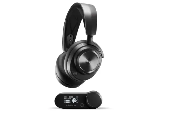 SteelSeries Arctis Nova Pro Wireless 